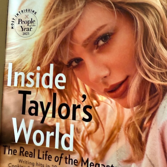 Swiftie Collectible Magazine Taylor Swift Photos Eras Tour - Picture 4 of 4